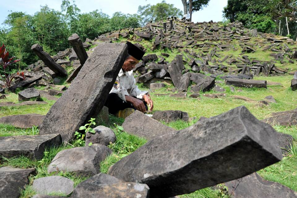 Mengenal Sejarah dan Mitos Piramida Tertua di Dunia Situs Gunung Padang