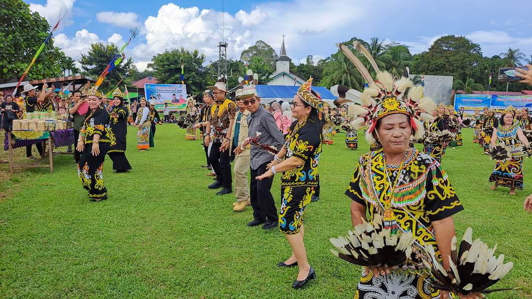 Pesta Panen Raya: Tradisi Meriah yang Mempererat Tali Persaudaraan